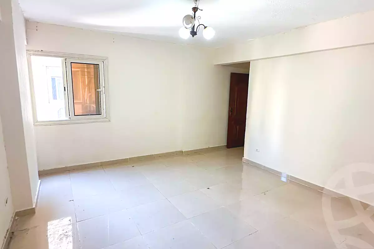 https://aqarmap.com.eg/en/listing/7093185-for-sale-alexandria-sporting-el-geish-road