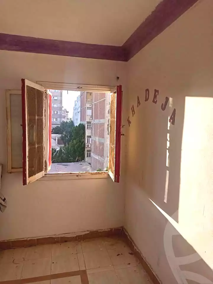 https://aqarmap.com.eg/ar/listing/7075621-for-rent-alexandria-al-agamy-lbytsh-bianchiii-street-11