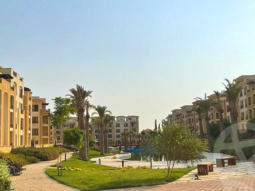 https://aqarmap.com.eg/ar/listing/7093077-for-sale-cairo-new-cairo-compounds-stwn-ryzydns-by-ar-y-llttwyr