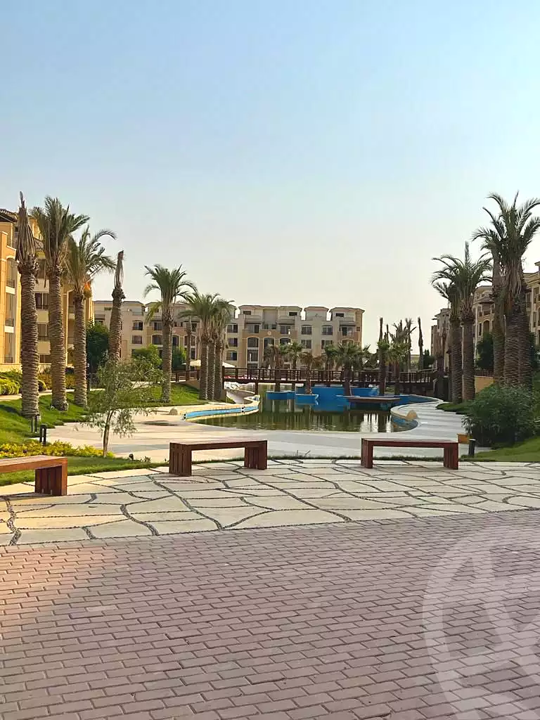 https://aqarmap.com.eg/ar/listing/7093077-for-sale-cairo-new-cairo-compounds-stwn-ryzydns-by-ar-y-llttwyr