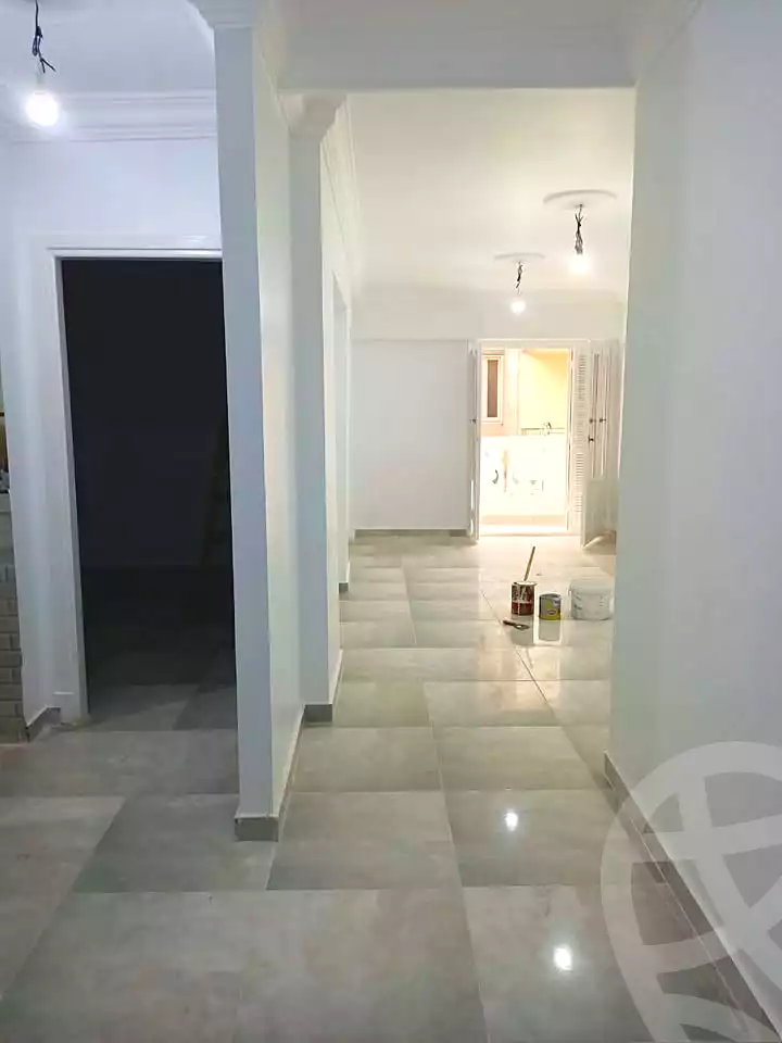 https://aqarmap.com.eg/en/listing/7075617-for-sale-alexandria-al-agamy-bw-ywsf-hosni-mubarak-st