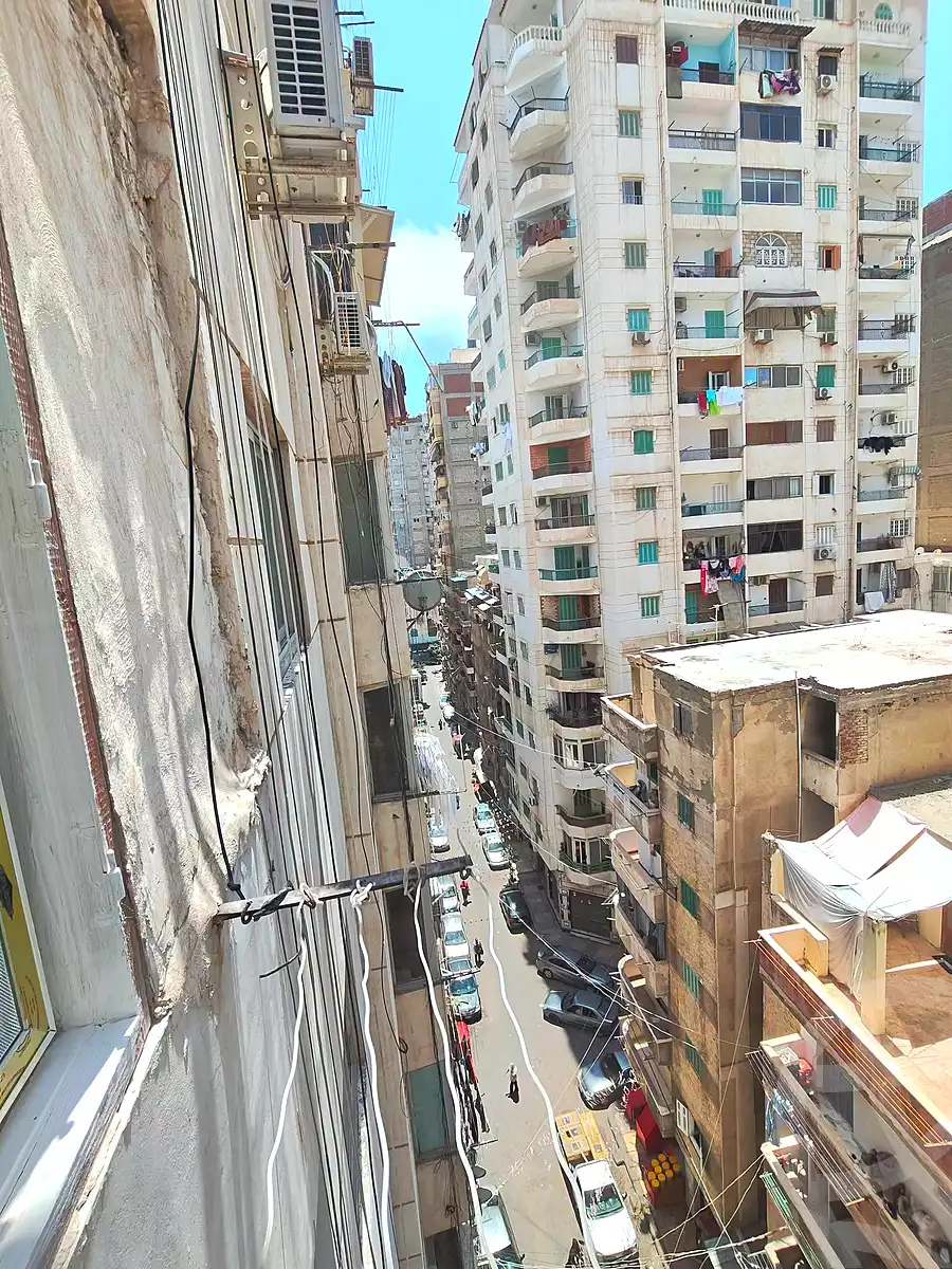 https://aqarmap.com.eg/ar/listing/7093381-for-sale-alexandria-el-asafra-l-sfr-bhry