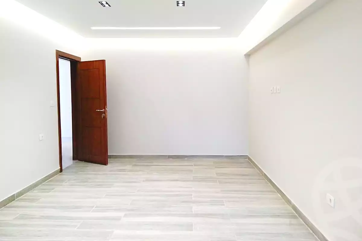 شقة بـ٣ غرف نوم في جراند فيو كومبلكس، صورة ٧ من ٧