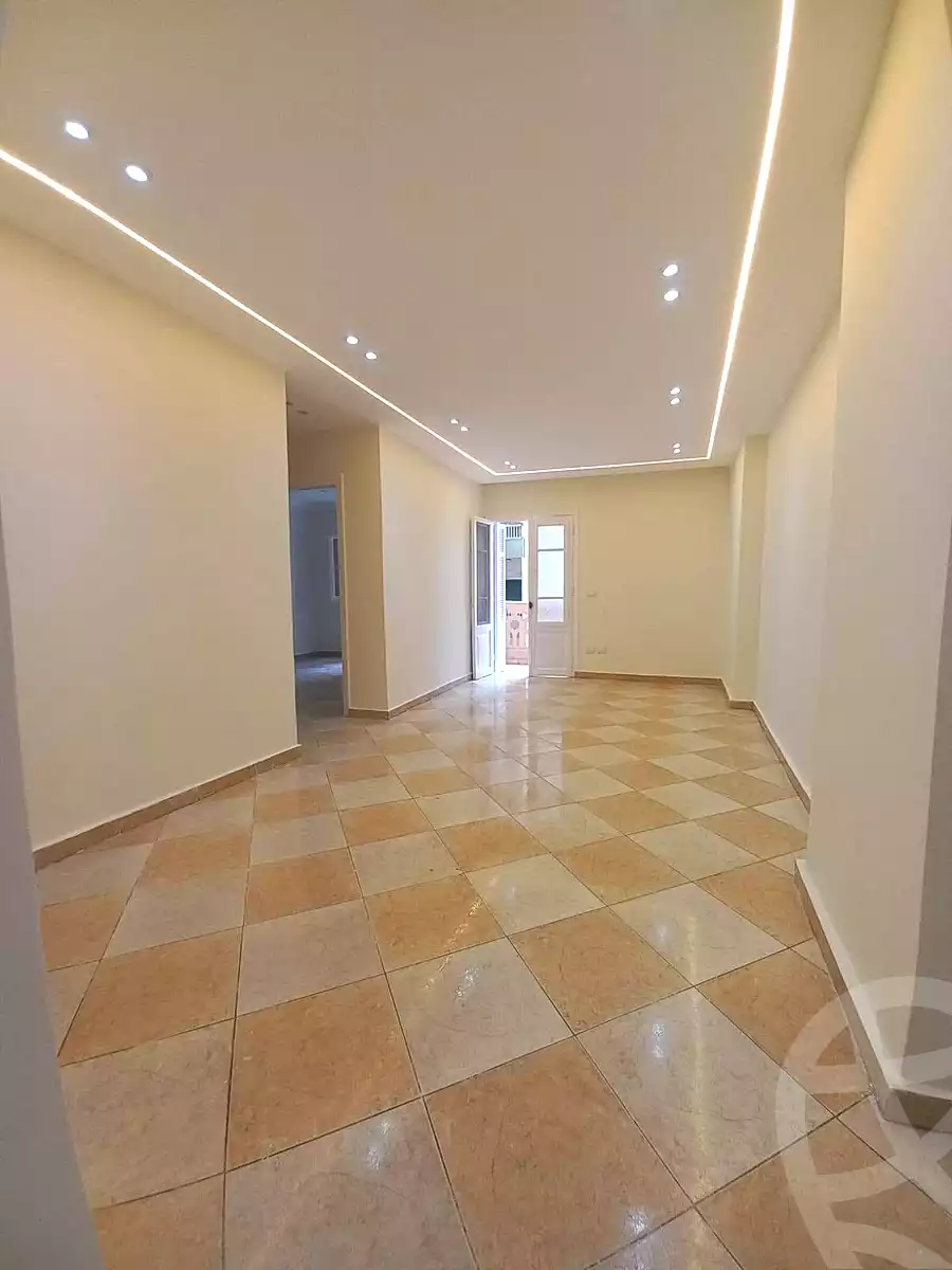 https://aqarmap.com.eg/ar/listing/7093479-for-sale-alexandria-el-asafra-shr-45