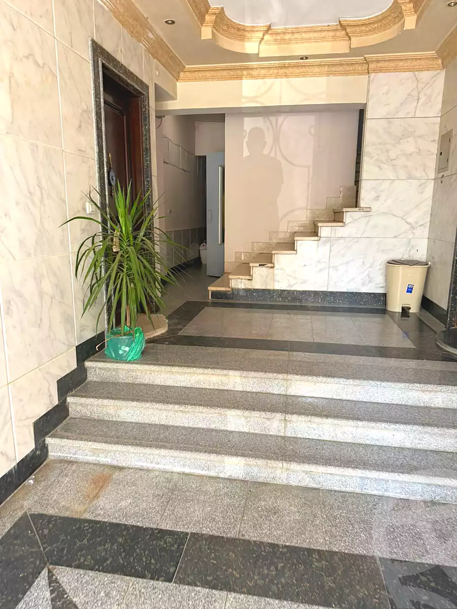 https://aqarmap.com.eg/ar/listing/7093641-for-sale-cairo-new-cairo-el-banafsg-el-banafsag-omarat-al-gabri-st