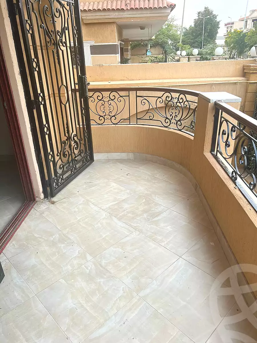 https://aqarmap.com.eg/ar/listing/7093660-for-sale-cairo-new-cairo-el-narges-el-narges-2-pilot-halawany-st