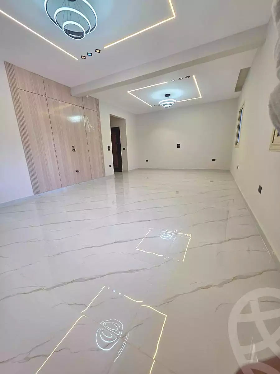 https://aqarmap.com.eg/ar/listing/7094164-for-sale-cairo-new-cairo-south-investors-zizinia-st