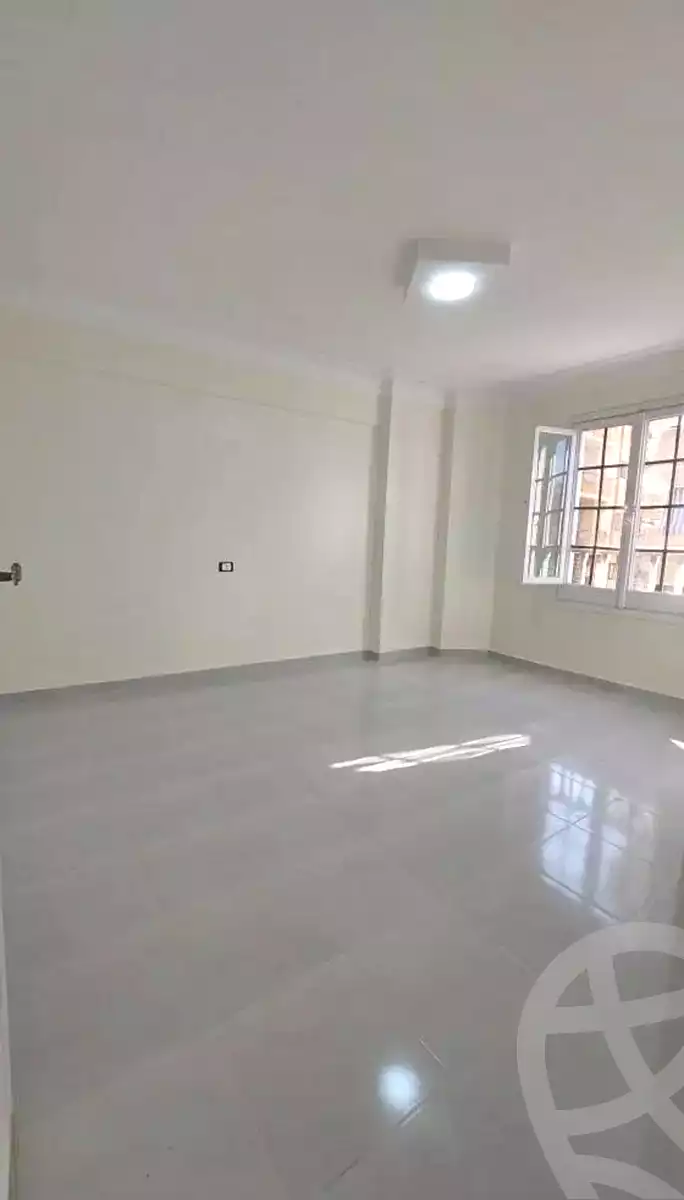 https://aqarmap.com.eg/ar/listing/7094250-for-sale-alexandria-al-agamy-shataa-el-nakheel