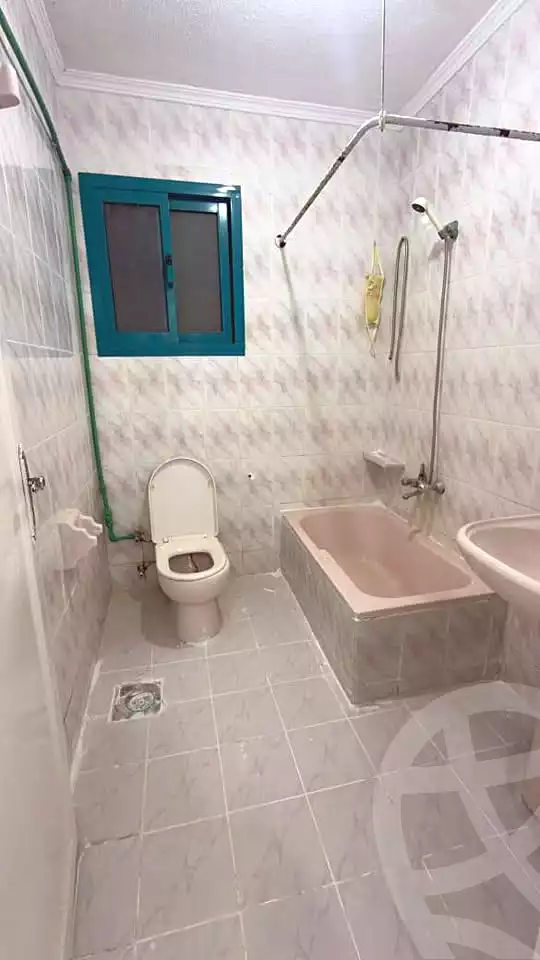 https://aqarmap.com.eg/ar/listing/7094377-for-sale-alexandria-al-agamy-shataa-el-nakheel-street-4