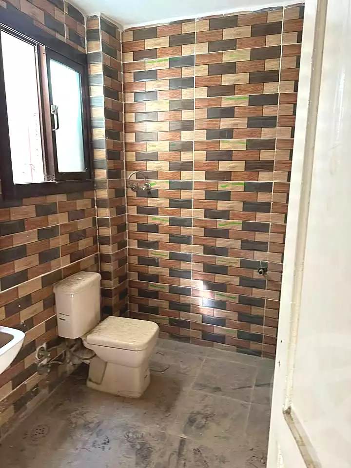 https://aqarmap.com.eg/ar/listing/7094388-for-sale-alexandria-al-agamy-el-hanouvel-radwan-st