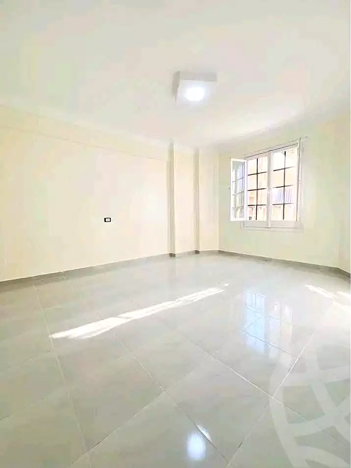 https://aqarmap.com.eg/ar/listing/7091473-for-sale-alexandria-al-agamy-shataa-el-nakheel