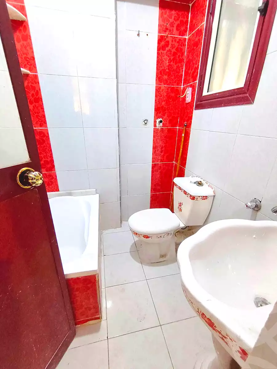 https://aqarmap.com.eg/en/listing/7094453-for-rent-alexandria-el-mandara-mohammed-ateya-st