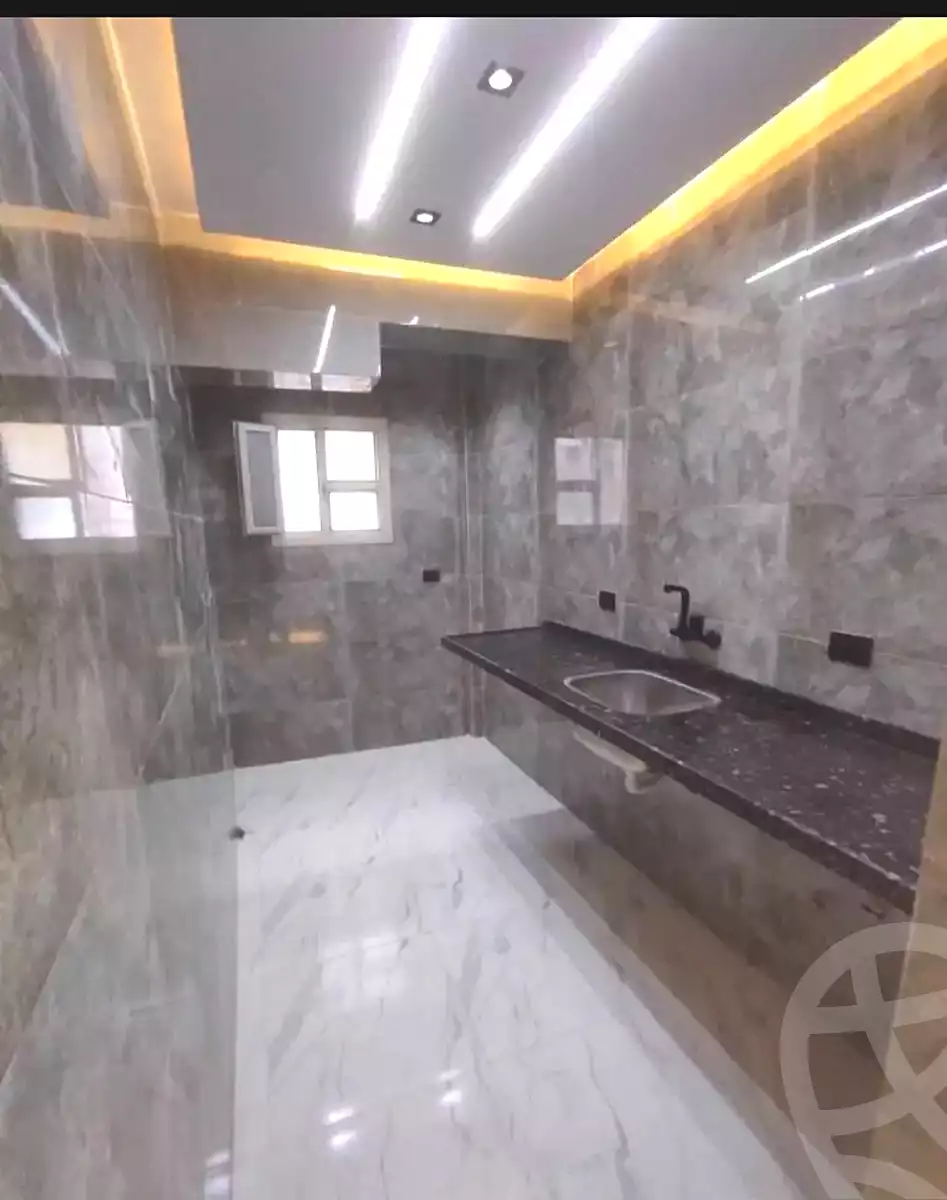 https://aqarmap.com.eg/ar/listing/7094495-for-sale-alexandria-al-agamy-lbytsh-shahr-al-assal-st