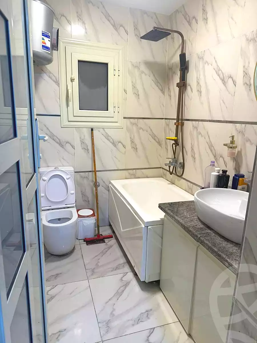 https://aqarmap.com.eg/en/listing/7095119-for-sale-alexandria-ganaklis