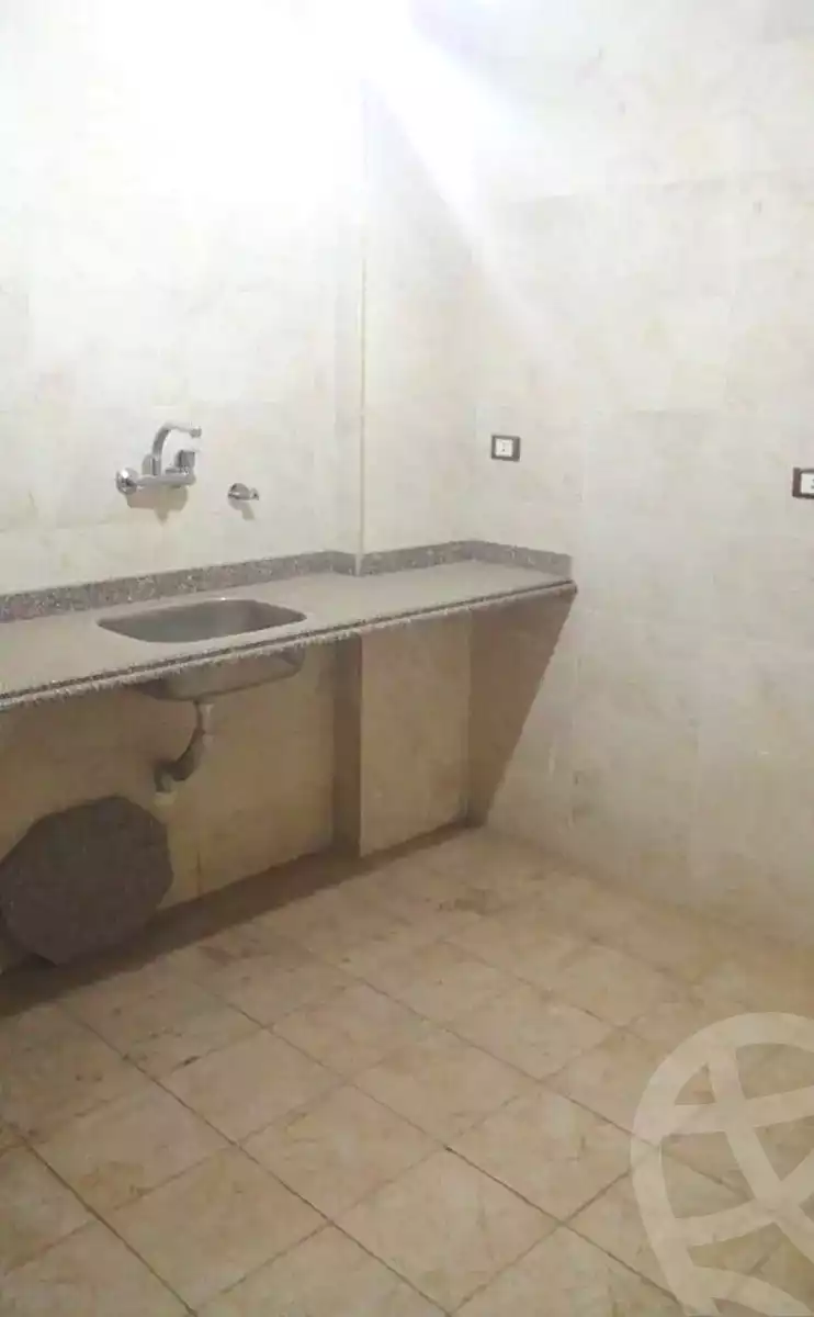 https://aqarmap.com.eg/ar/listing/7095597-for-sale-cairo-faisal-el-matbeaa-amr-ibn-al-aas-st