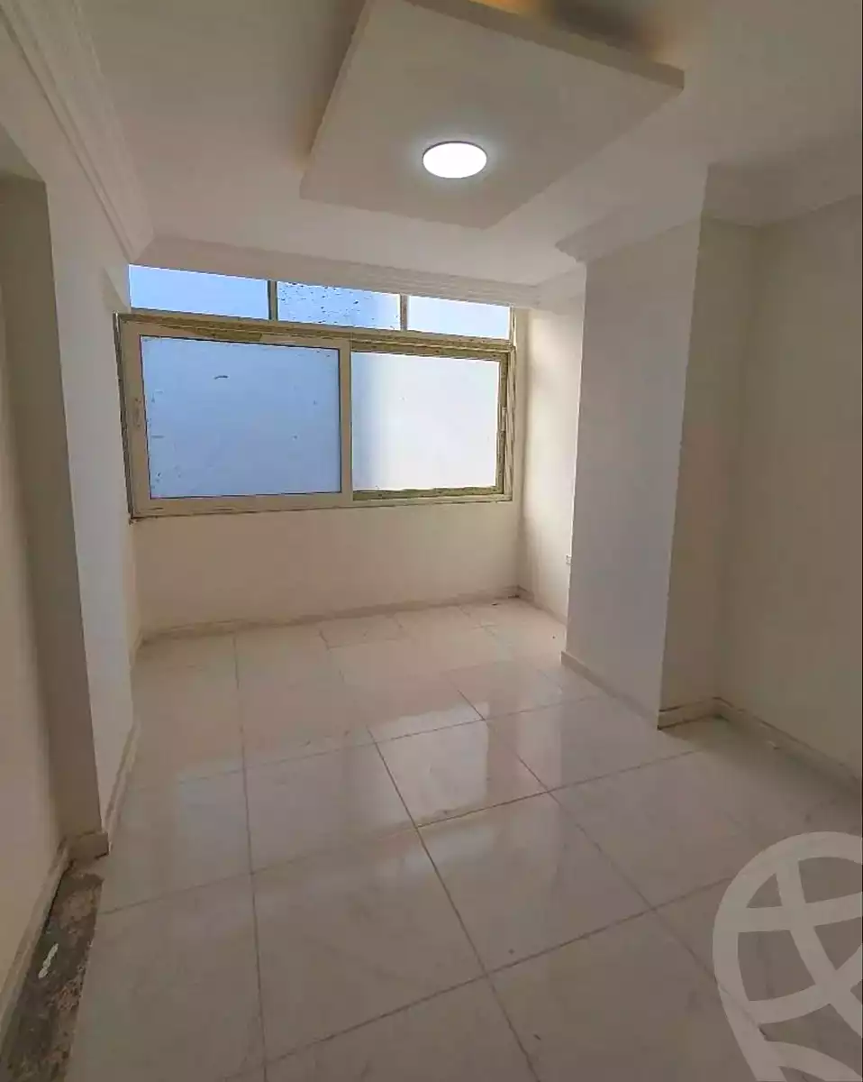 https://aqarmap.com.eg/ar/listing/7095696-for-rent-alexandria-new-miami-eskot