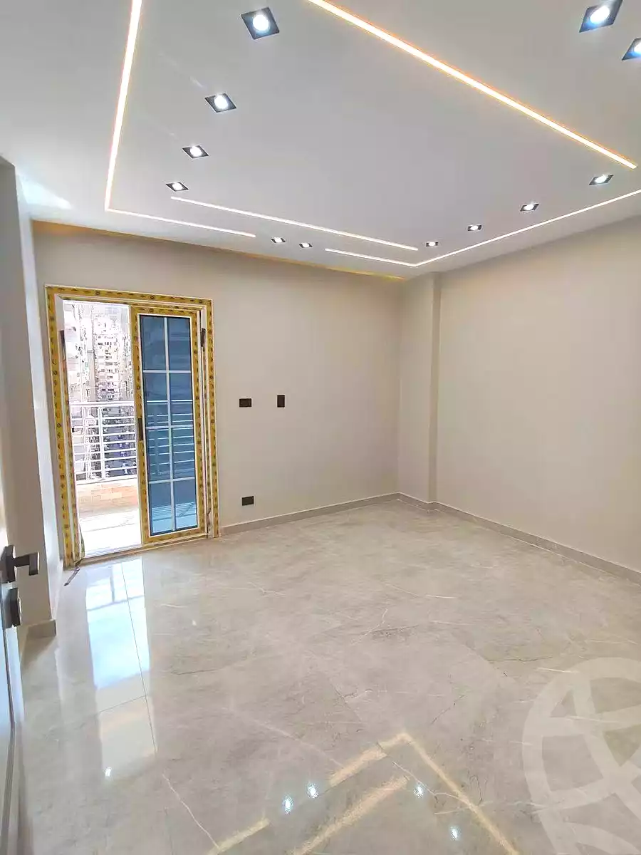 https://aqarmap.com.eg/en/listing/7095853-for-sale-alexandria-el-asafra-shr-45