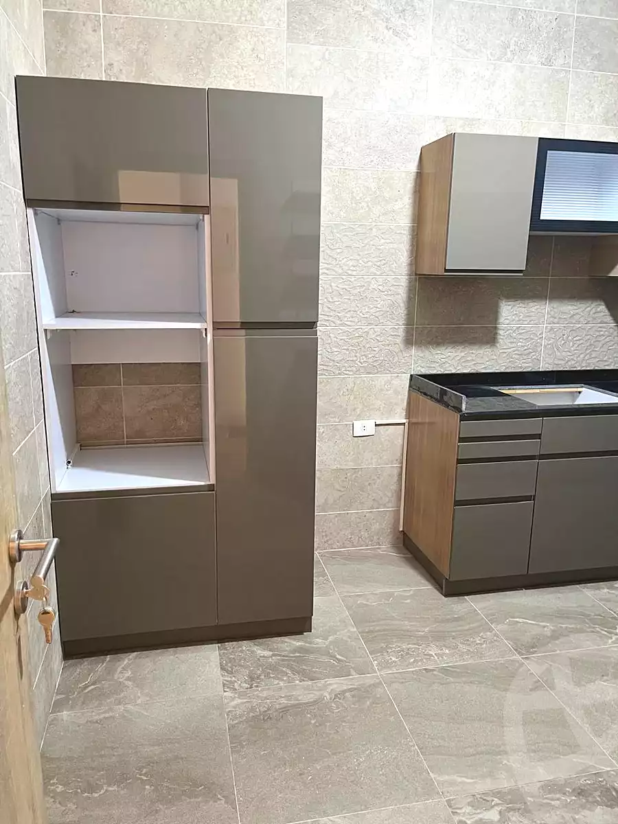 https://aqarmap.com.eg/ar/listing/7095988-for-rent-cairo-new-cairo-compounds-fifth-square