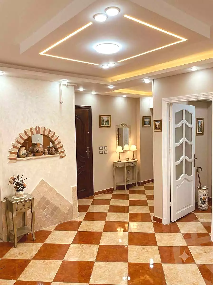 https://aqarmap.com.eg/ar/listing/7096145-for-sale-alexandria-new-miami-street-10