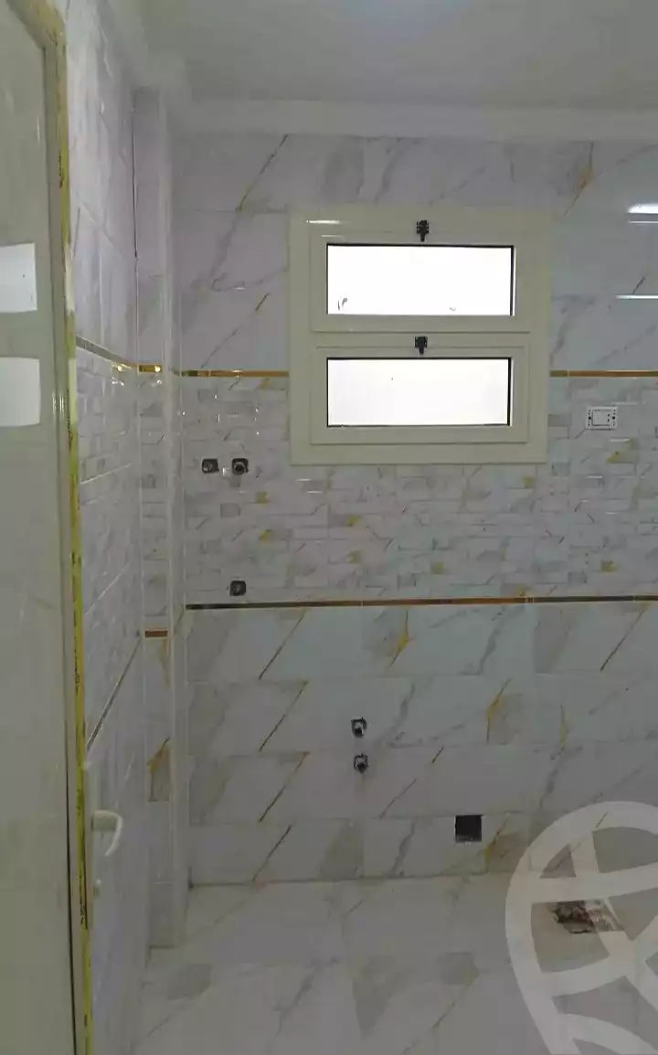 https://aqarmap.com.eg/en/listing/7096271-for-sale-alexandria-al-agamy-el-hanouvel-el-salam-st