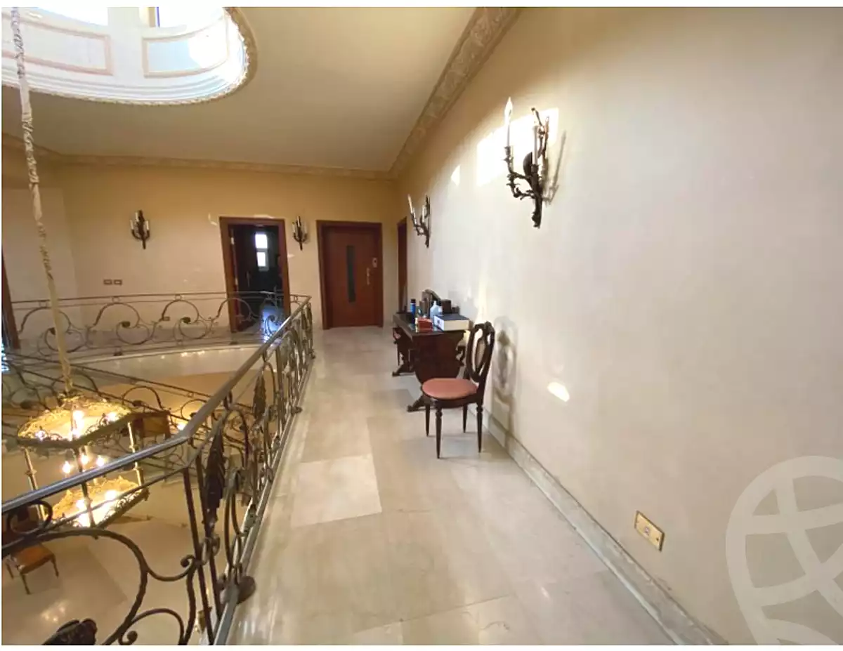 https://aqarmap.com.eg/ar/listing/7096888-for-sale-cairo-6th-of-october-compounds-kmbwnd-b-twn-ryl-styt-llttwyr