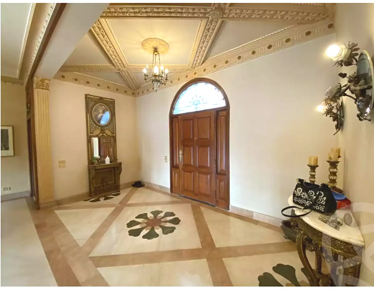https://aqarmap.com.eg/ar/listing/7096888-for-sale-cairo-6th-of-october-compounds-kmbwnd-b-twn-ryl-styt-llttwyr