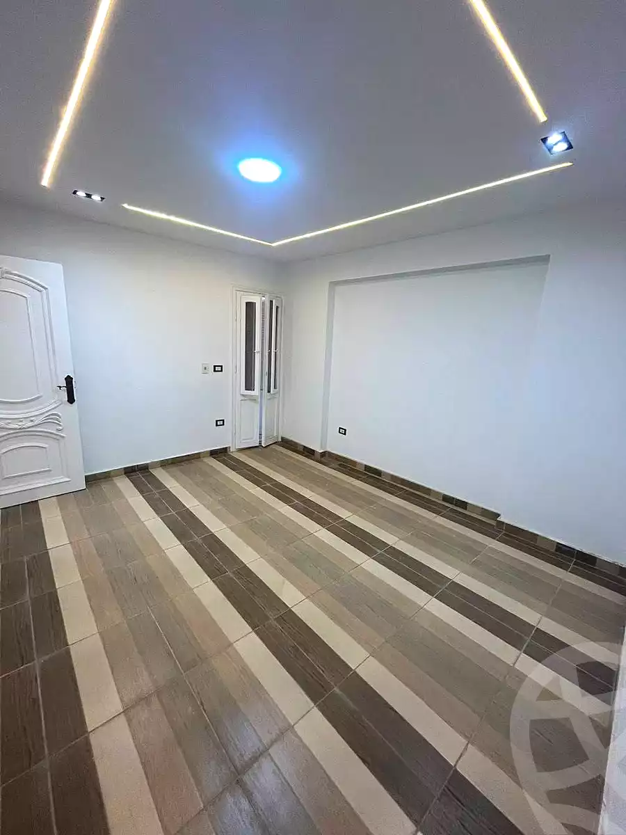 https://aqarmap.com.eg/ar/listing/7096890-for-sale-alexandria-al-agamy-lbytsh-el-reyad-st