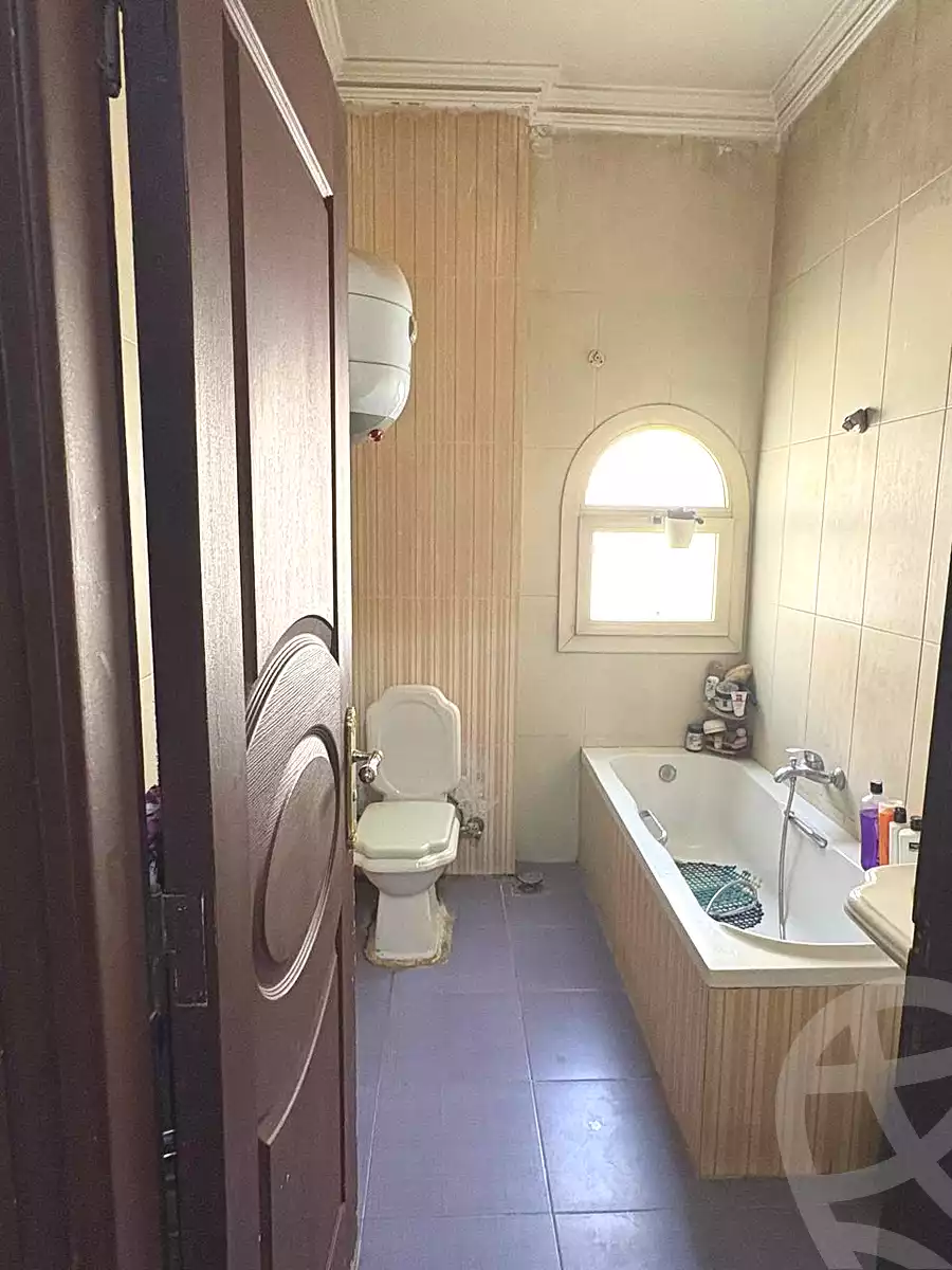 https://aqarmap.com.eg/ar/listing/7097029-for-sale-cairo-6th-of-october-el-ahyaa-neighborhood-1st-al-maahad