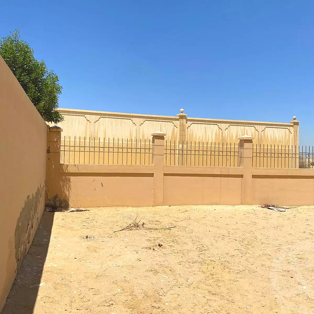 https://aqarmap.com.eg/ar/listing/7097197-for-sale-cairo-6th-of-october-compounds-dream-land-flower-resort