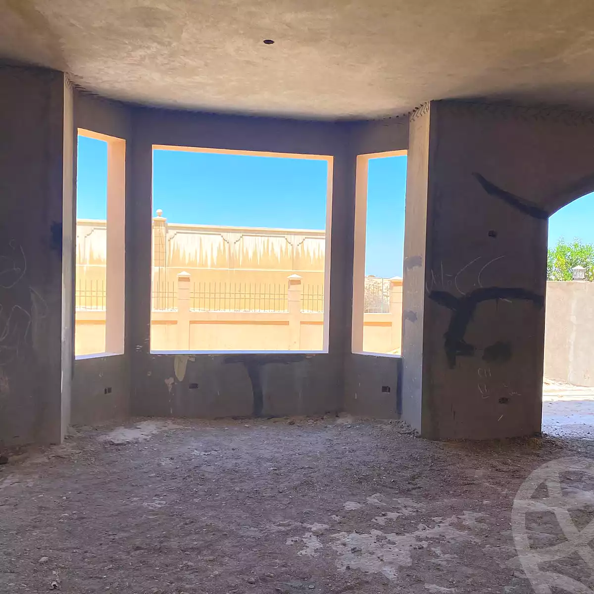 https://aqarmap.com.eg/ar/listing/7097197-for-sale-cairo-6th-of-october-compounds-dream-land-flower-resort