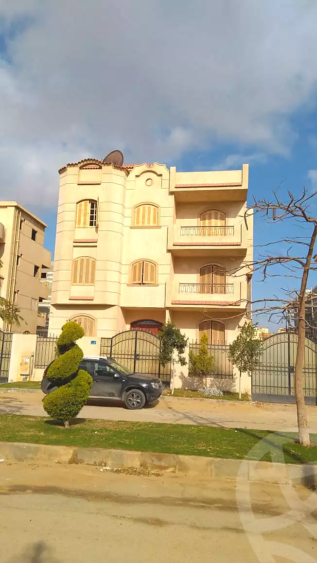 https://aqarmap.com.eg/ar/listing/7097242-for-sale-cairo-6th-of-october-garb-someed-neighborhood-8th