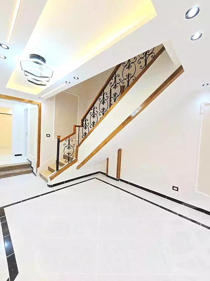 https://aqarmap.com.eg/ar/listing/7097380-for-sale-alexandria-al-agamy-shataa-el-nakheel
