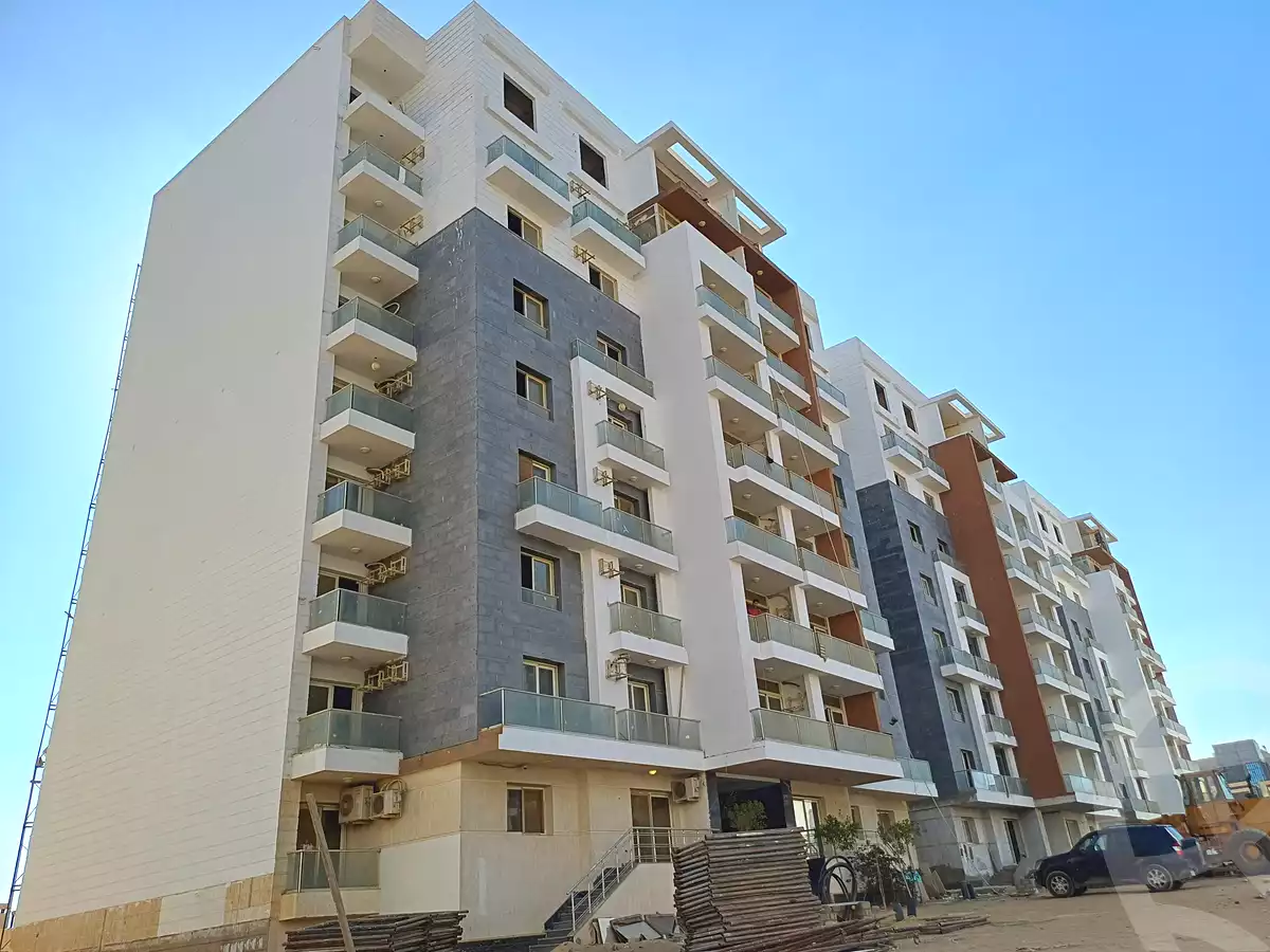 https://aqarmap.com.eg/en/listing/7097426-for-sale-cairo-new-administrative-capital-r7-oia