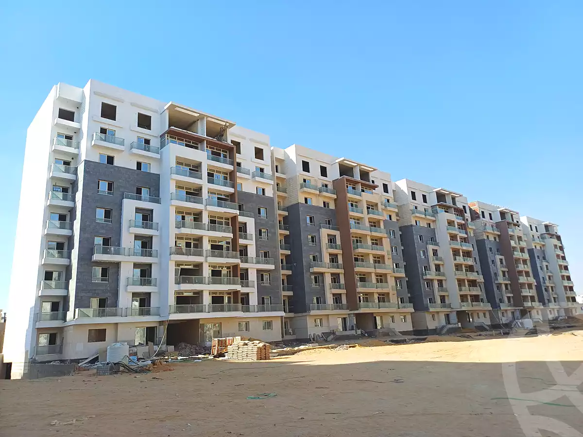 https://aqarmap.com.eg/en/listing/7097473-for-sale-cairo-new-administrative-capital-r7-oia