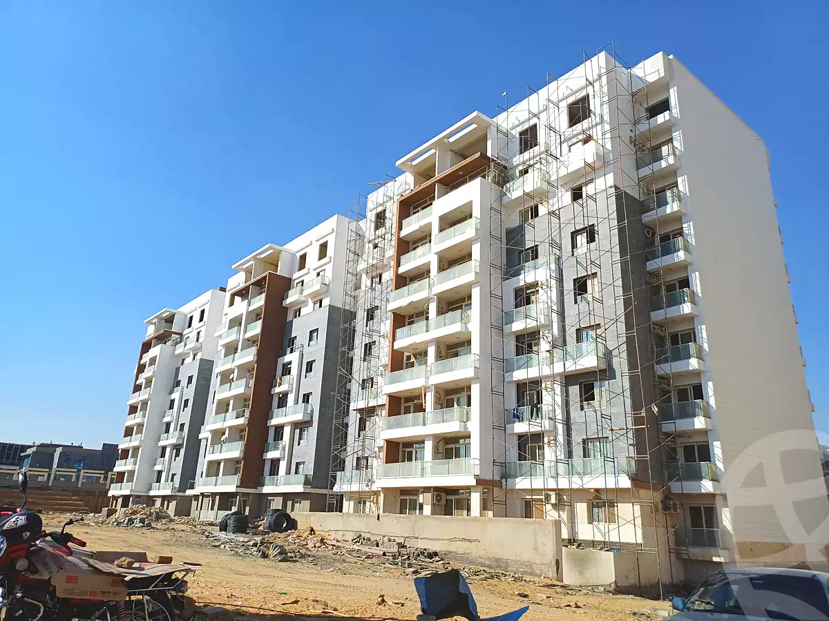 https://aqarmap.com.eg/en/listing/7097473-for-sale-cairo-new-administrative-capital-r7-oia