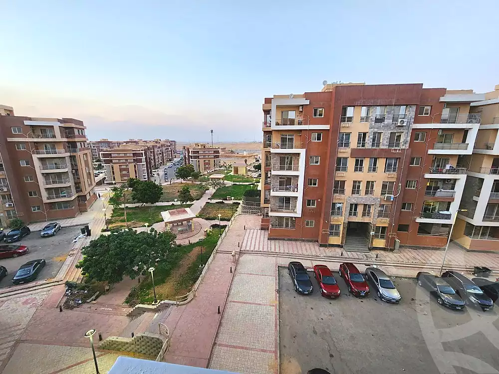 https://aqarmap.com.eg/ar/listing/7076220-for-sale-cairo-new-cairo-compounds-dar-misr-el-koronfel