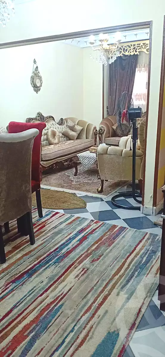 https://aqarmap.com.eg/ar/listing/7098001-for-sale-cairo-helwan-helwan-el-sharkeya-mostafa-safwat-st