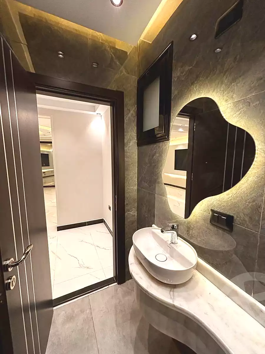 https://aqarmap.com.eg/ar/listing/6967655-for-sale-cairo-mokattam-lhdb-l-ly-shareaa-9