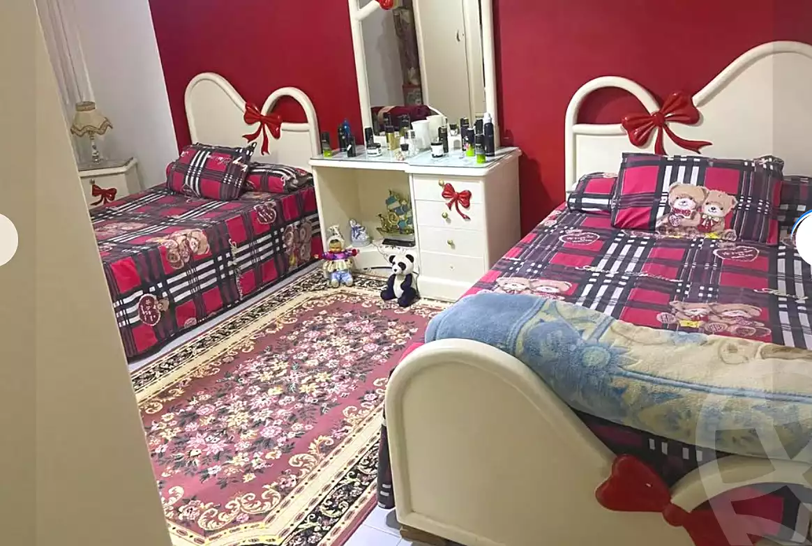 https://aqarmap.com.eg/ar/listing/7098083-for-sale-alexandria-el-asafra-shr-45