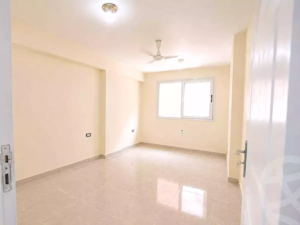https://aqarmap.com.eg/ar/listing/7098160-for-sale-cairo-ain-shams-ain-shams-el-sharkia