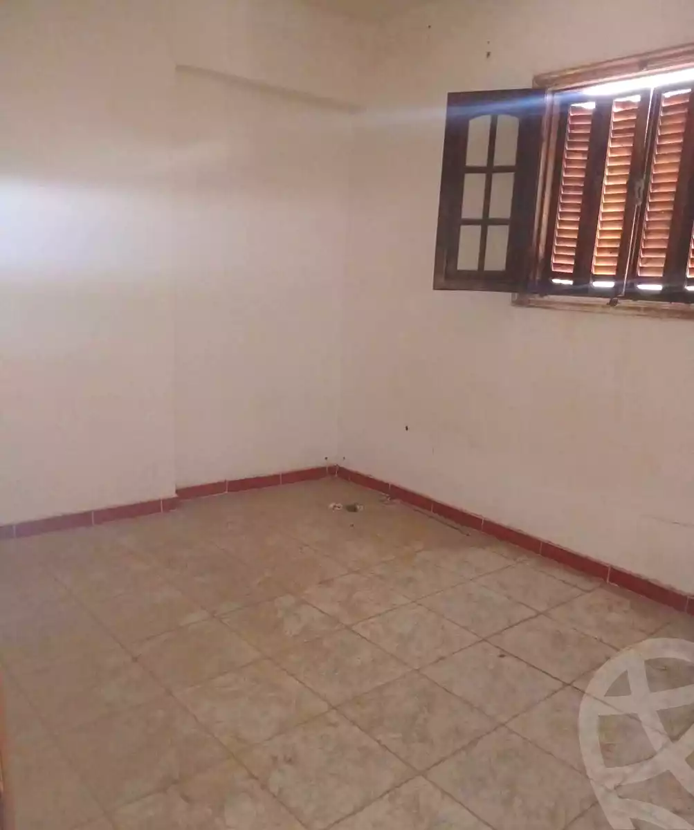 https://aqarmap.com.eg/ar/listing/7098264-for-sale-alexandria-sydy-bshr-shr-mlk-hfny