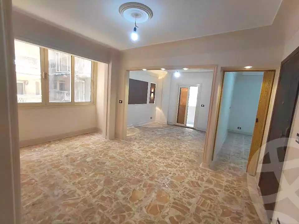 https://aqarmap.com.eg/ar/listing/7098407-for-sale-alexandria-sydy-bshr-tryq-ljysh