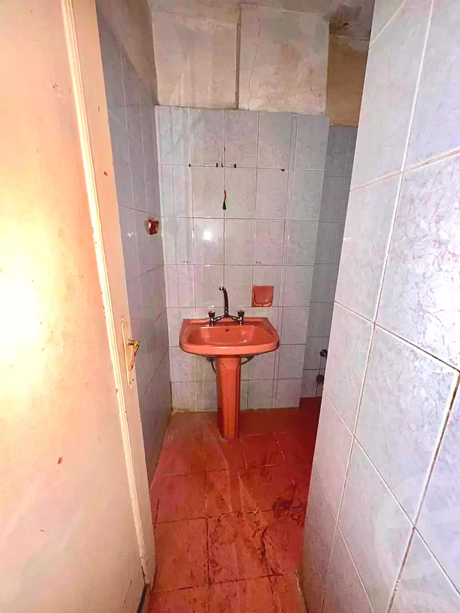 https://aqarmap.com.eg/en/listing/7098685-for-sale-alexandria-al-agamy-lbytsh-ain-shams-st