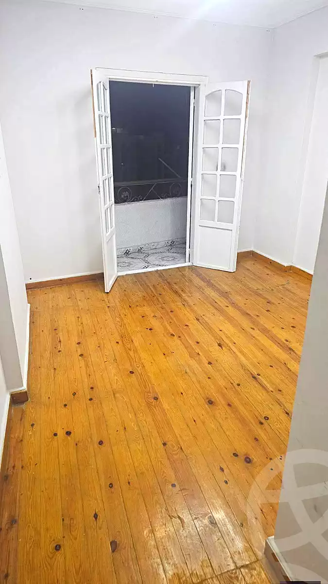 https://aqarmap.com.eg/ar/listing/7098855-for-rent-alexandria-sydy-bshr-shr-mlk-hfny