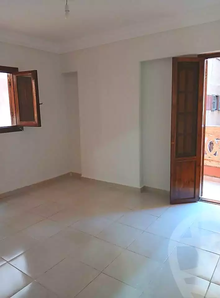 https://aqarmap.com.eg/ar/listing/7098859-for-sale-alexandria-sydy-bshr-sydy-bshr-bhry-shr-mhmd-njyb