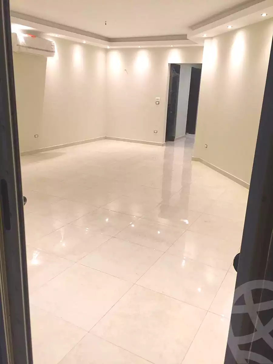 https://aqarmap.com.eg/ar/listing/7098919-for-rent-cairo-el-maadi-zahraa-el-maadi-al-khamseen-st
