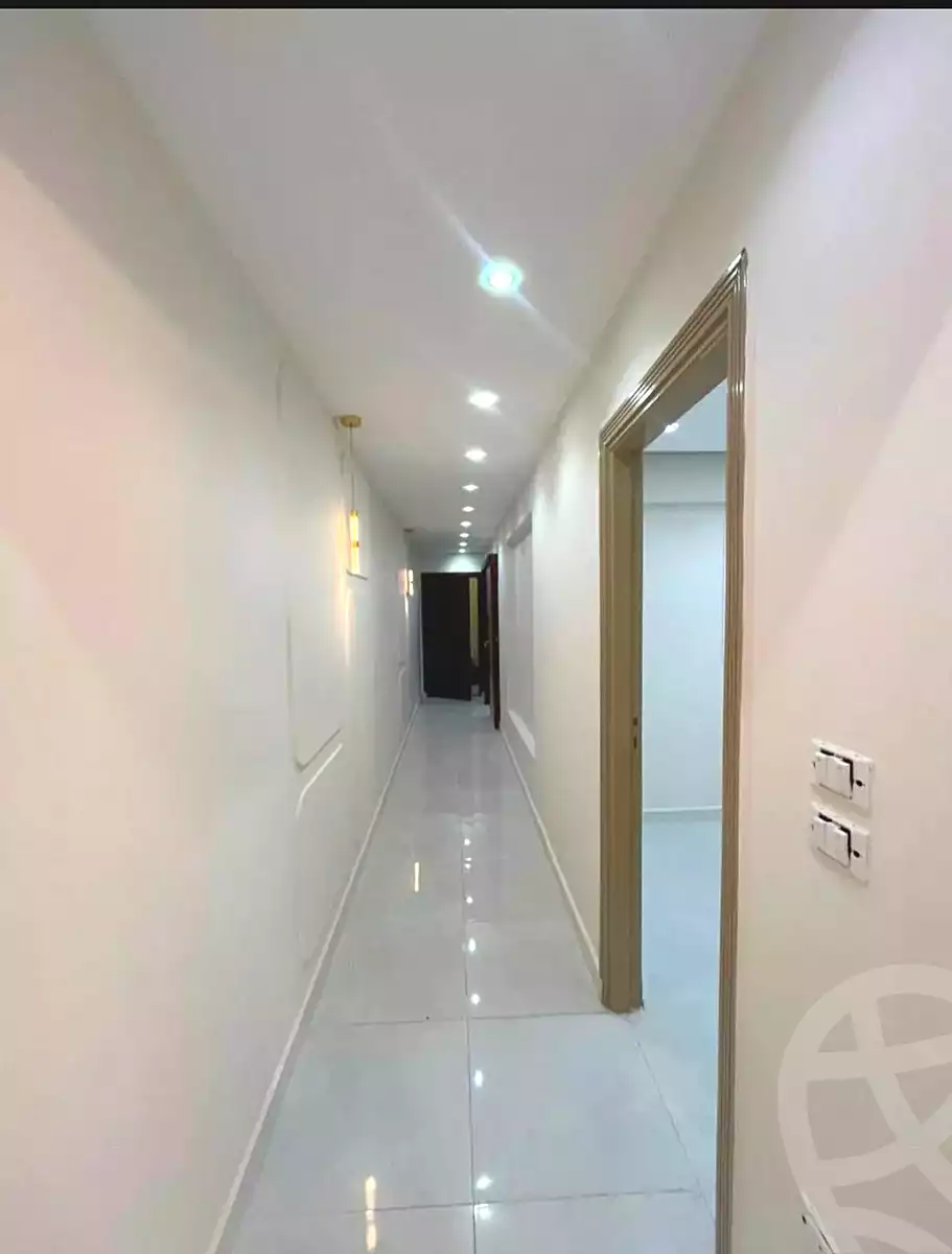 https://aqarmap.com.eg/ar/listing/7098947-for-sale-alexandria-al-agamy-lbytsh-bianchiii