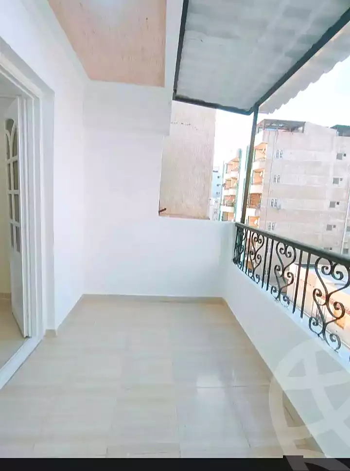 https://aqarmap.com.eg/ar/listing/7098952-for-sale-alexandria-al-agamy-shataa-el-nakheel-no-6-st