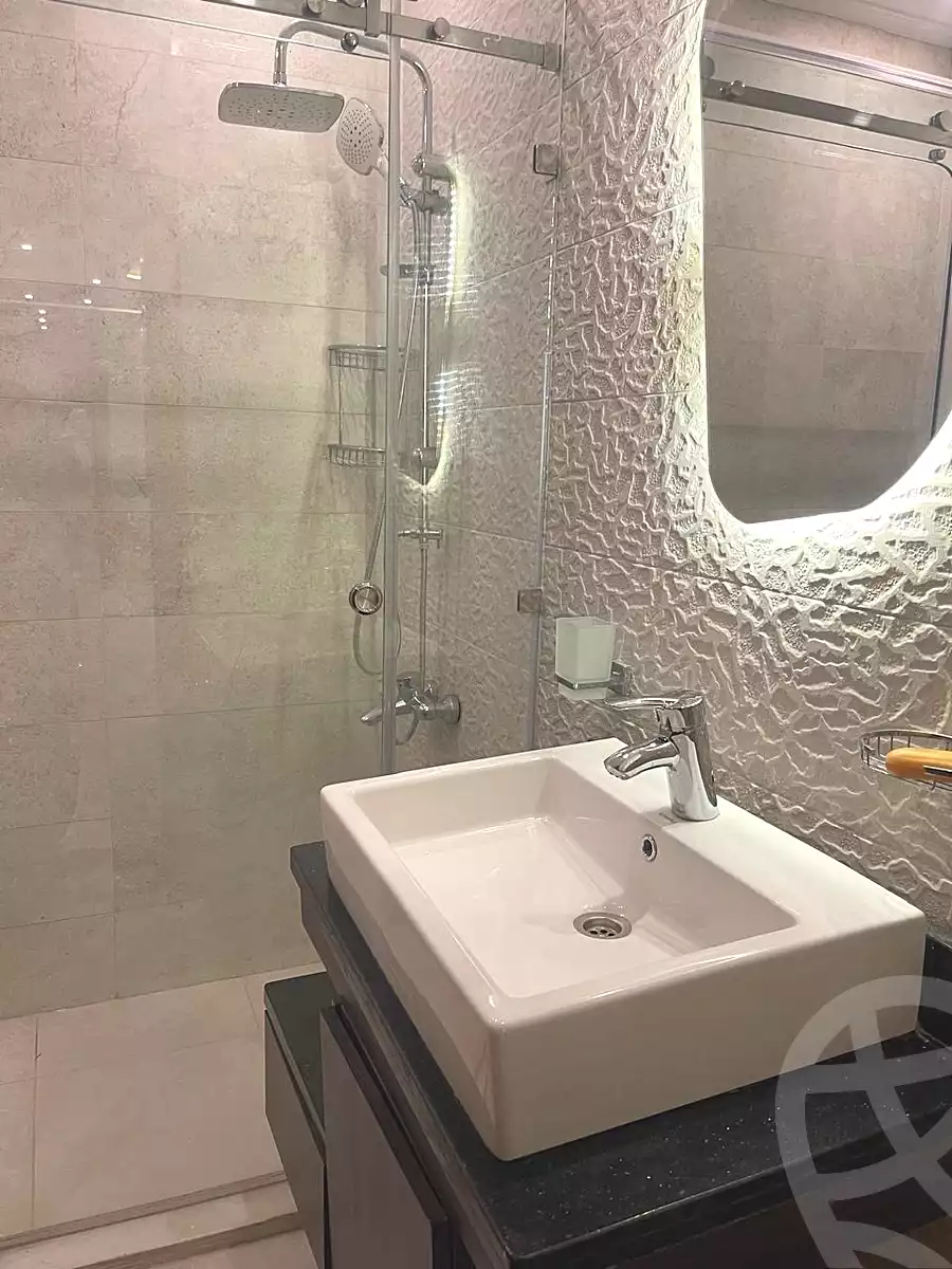 https://aqarmap.com.eg/ar/listing/7100181-for-rent-cairo-new-cairo-compounds-lake-view