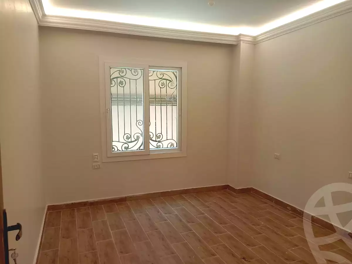 https://aqarmap.com.eg/ar/listing/7100180-for-rent-cairo-new-cairo-south-investors-zizinia-st